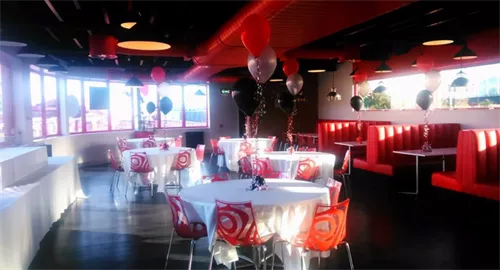 Indoor restaurant