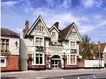 Christmas Party Nights 2025 at Mercure London Staines Upon Thames Hotel