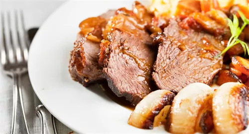 Festive Lunches at Crowne Plaza Basingstoke 2025 at Crowne Plaza Basingstoke