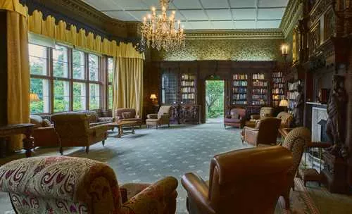 Library 1 room hire layout at Wiston House