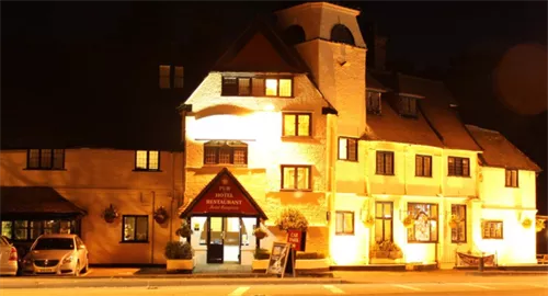 Christmas Party Nights 2025 at The Devil's Punchbowl Hotel