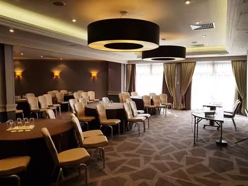 Byron Suite 1 room hire layout at DoubleTree by Hilton Hotel London - Ealing