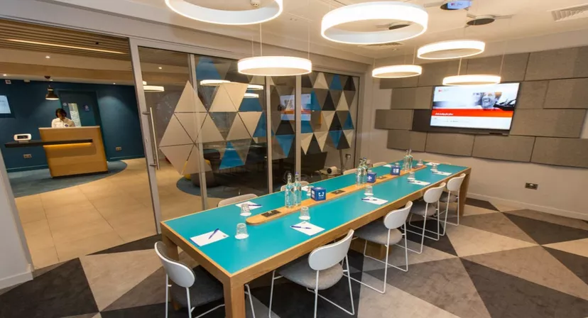 Holiday Inn Express London - Park Royal