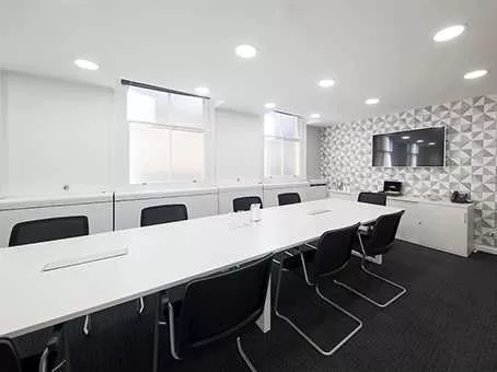 Maid Marian Suite 1 room hire layout at Regus Nottingham, Wheeler Gate