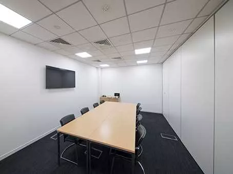 Cricklade 1 room hire layout at Regus Swindon Windmill Hill Business Park