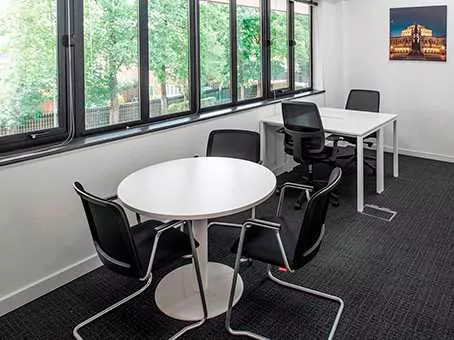 Burnham 1 room hire layout at Regus High Wycombe Kingsmead Business Park