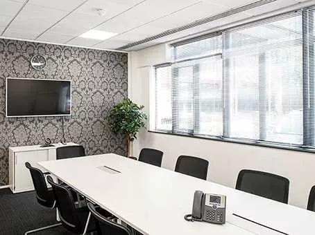 Chesham 1 room hire layout at Regus High Wycombe Kingsmead Business Park