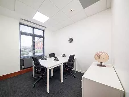CM 076 1 room hire layout at Regus Maidstone West Malling, Kings Hill