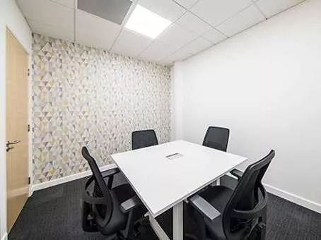 CM Oak Suite