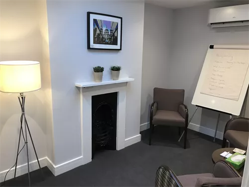 Wisley 1 room hire layout at 13-17 Church Street, Esher