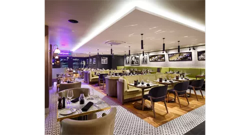 Weekday & Weekend Christmas Party Nights 2025 at Holiday Inn Brentwood