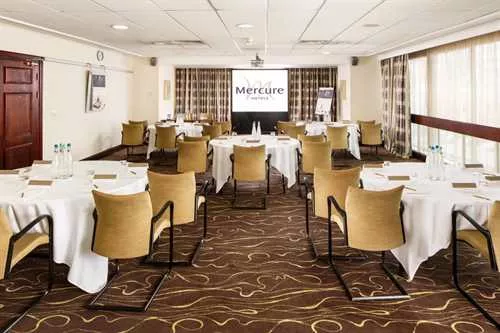 Senate Suite
