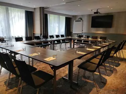 Canbury 1 1 room hire layout at Doubletree by Hilton London Kingston Upon Thames