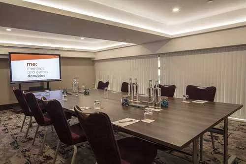 Wellington Suite 2