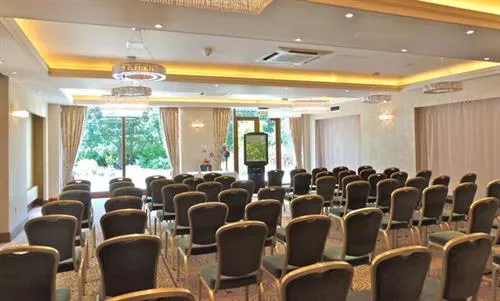 Bromley Court Hotel