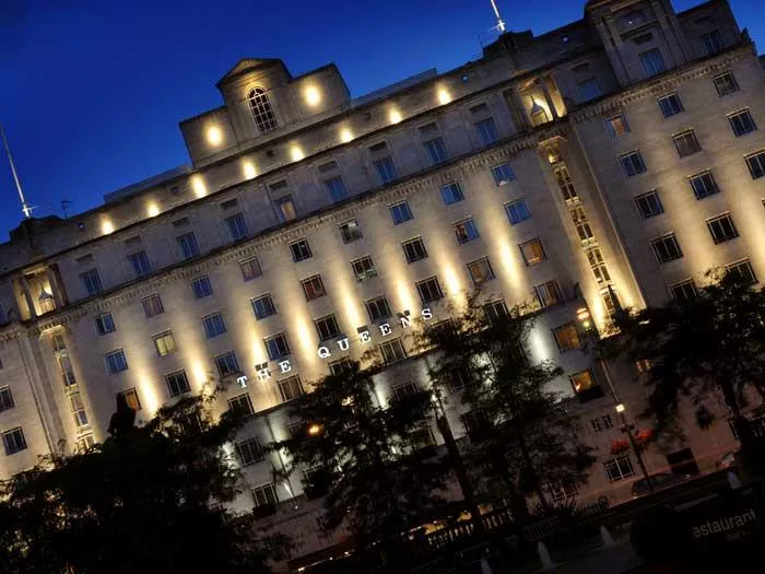 The Queens, Leeds