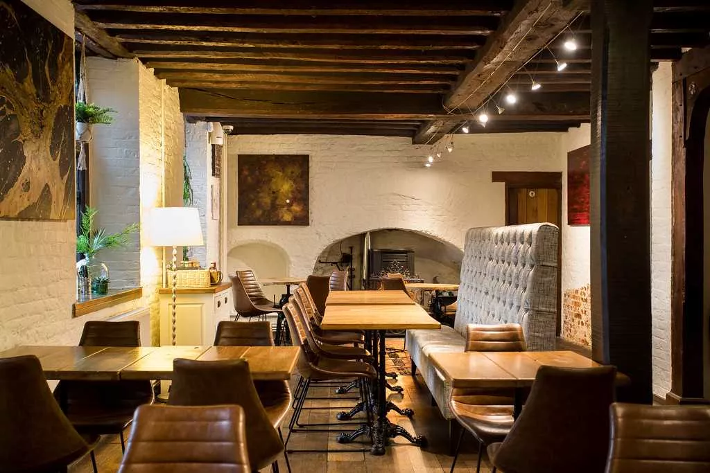 Gastro Pub – Dedicated Area