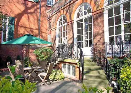170 Queen’s Gate - The Courtyard Garden