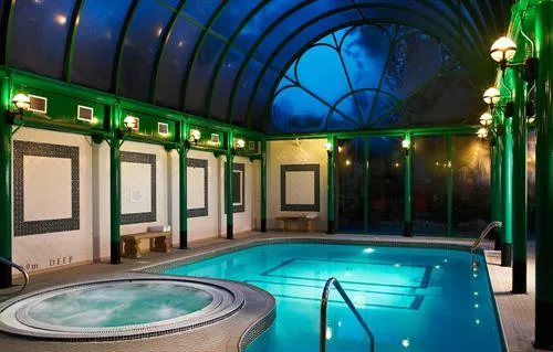 Norfolk Royale Hotel