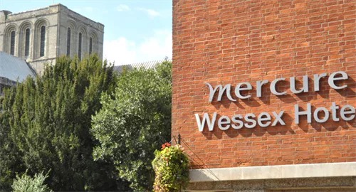 Mercure Winchester Wessex Hotel, Winchester Christmas Parties 2024