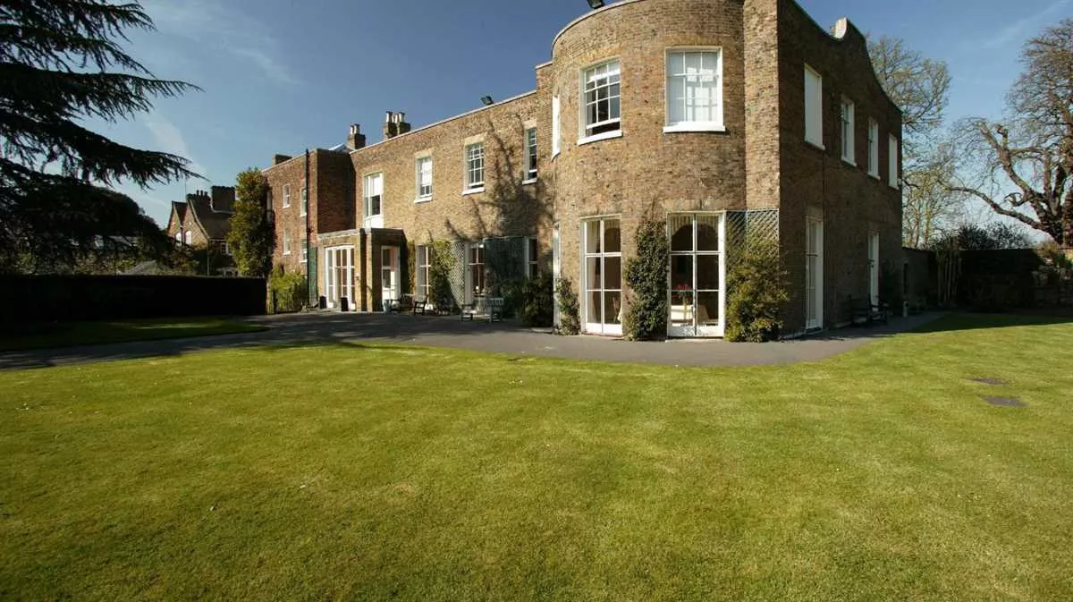 Cambridge Cottage at Kew Gardens in Richmond upon Thames