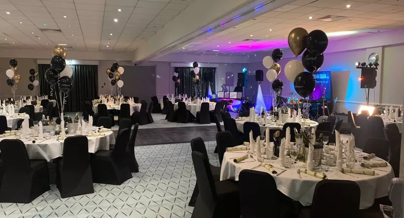 DoubleTree by Hilton Manchester Airport, Manchester Airport Christmas Parties 2024