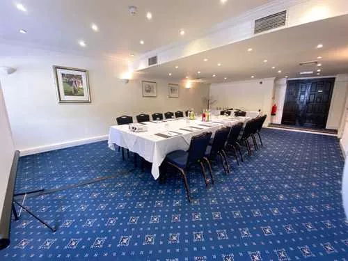 The Windsor Suite 1 room hire layout at Stirrups Hotel