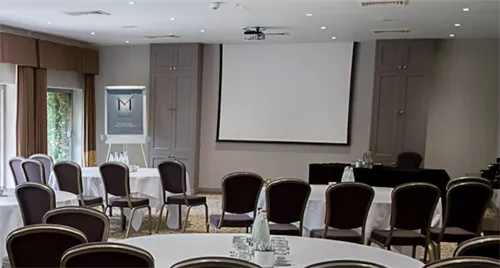 Park & Ascot Suite 1 room hire layout at Macdonald Berystede Hotel