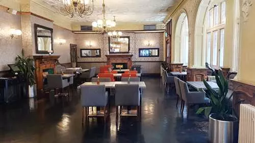 Grill Restaurant (Semi-Private)