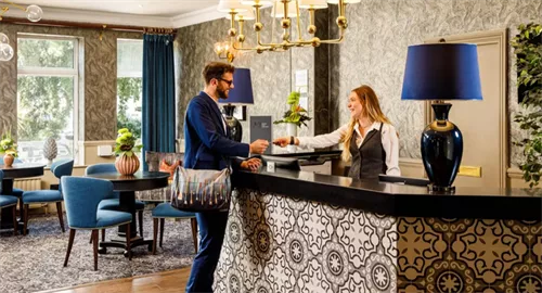 Colourful Christmas Party Nights 2025 at Mercure Bournemouth Queens Hotel & Spa