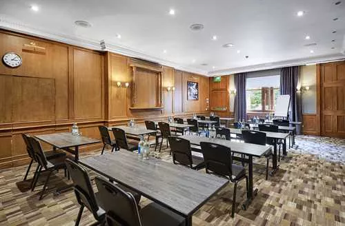 Hardy Suite at DoubleTree by Hilton Hotel Southampton