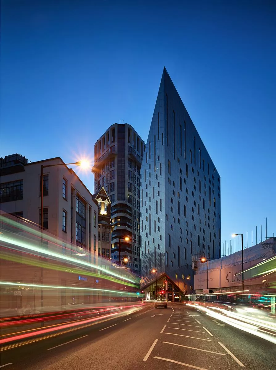 M by Montcalm