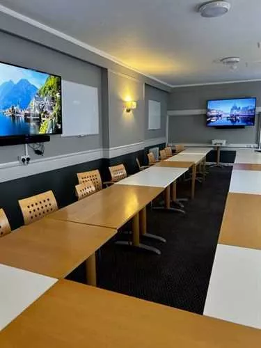 Private Meeting Room 2