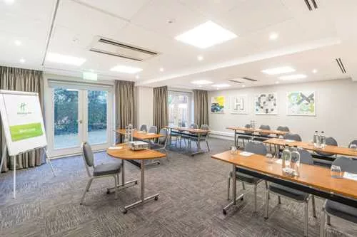 Apsley Suite  1 room hire layout at Holiday Inn Hemel Hempstead M1 J8