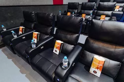 Screens 1 - 14 at Showcase Cinema de Lux, Paisley
