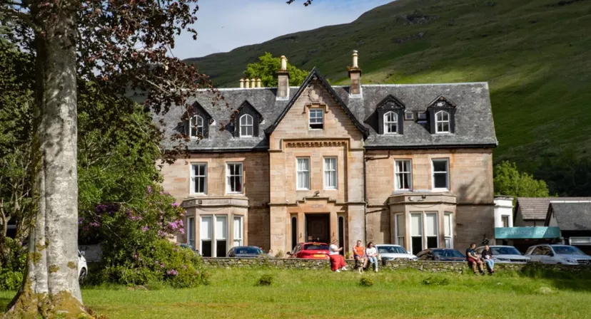 Claymore Hotel