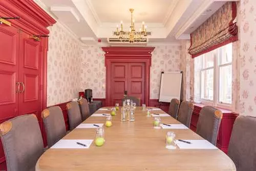 Syndicate Rooms at Pendley Manor Hotel