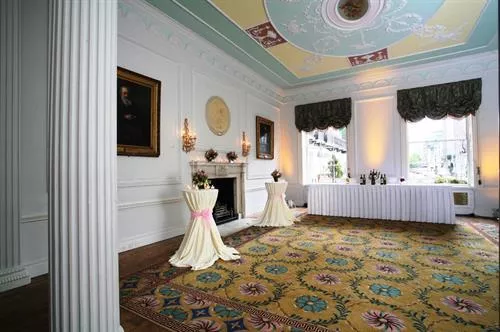 Chandos House