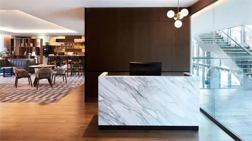 Club Lounge