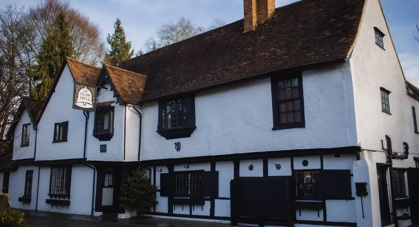 The Olde Bell, Hurley