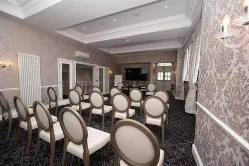 Scots Guards Room at Thames Riviera Hotel