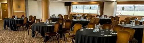 Sunbeam 1 room hire layout at