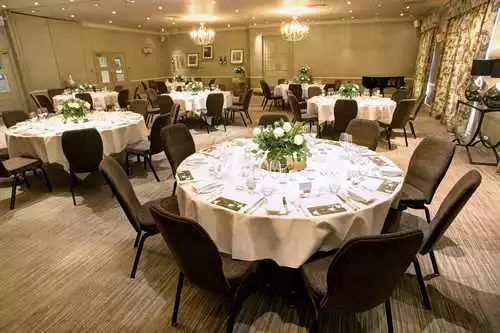California 1 room hire layout at