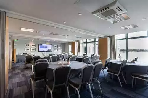 Starling Suite at De Vere Cotswold Water Park