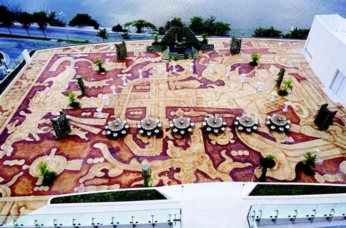 Beach Palace