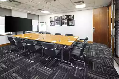 Disraeli 1 room hire layout at