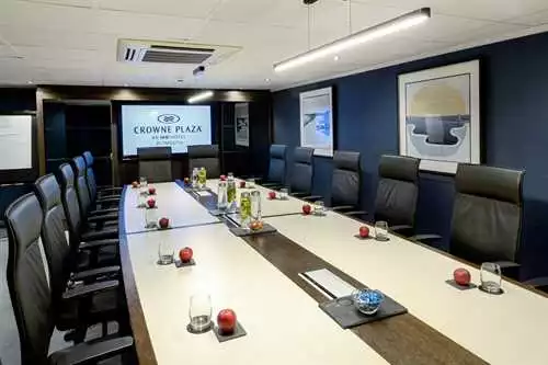 Executive Boardroom at Crowne Plaza Plymouth
