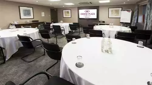 Princes 1 room hire layout at