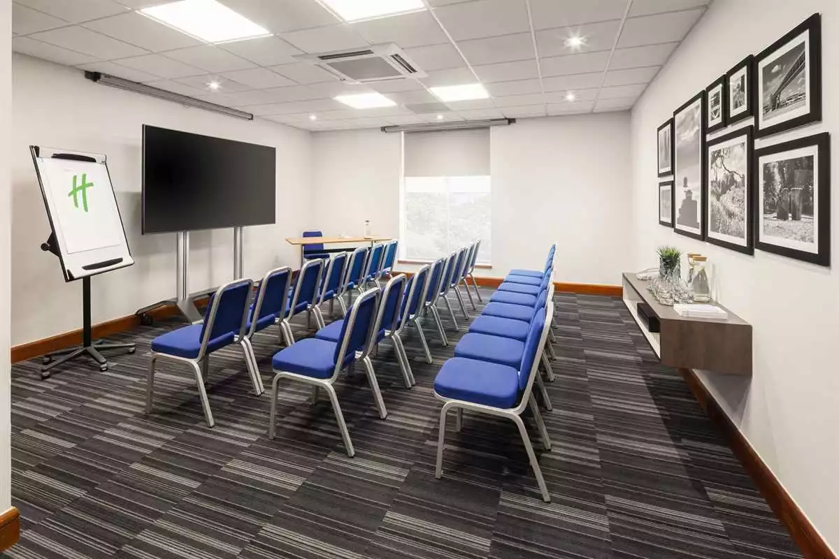 Sovereign Suite at Holiday Inn London - Gatwick Airport  in Crawley