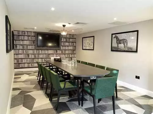 Library Room at Doubletree by Hilton Chester
